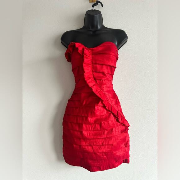 Y2K City Triangles Red Strapless Ruffle Mini Dress Sweetheart Neckline Size 11 - Picture 1 of 8